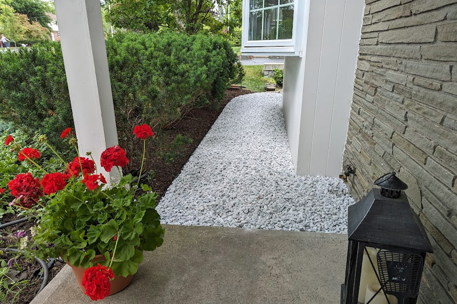 Stone and Metal Edge Drip Line